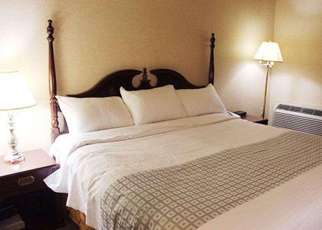 Econo Lodge City Centre Kingston Bilik gambar