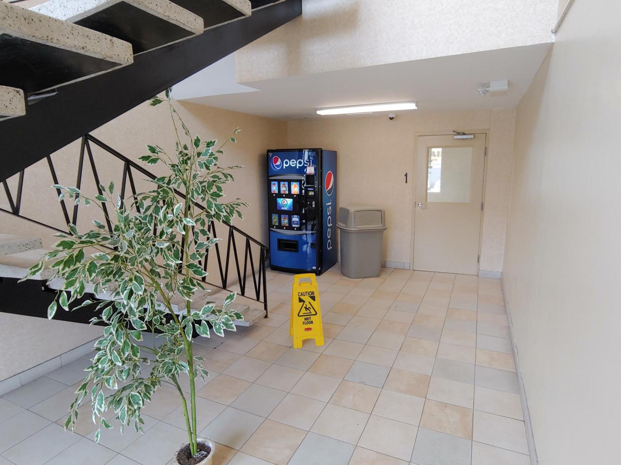 Econo Lodge City Centre Kingston Luaran gambar